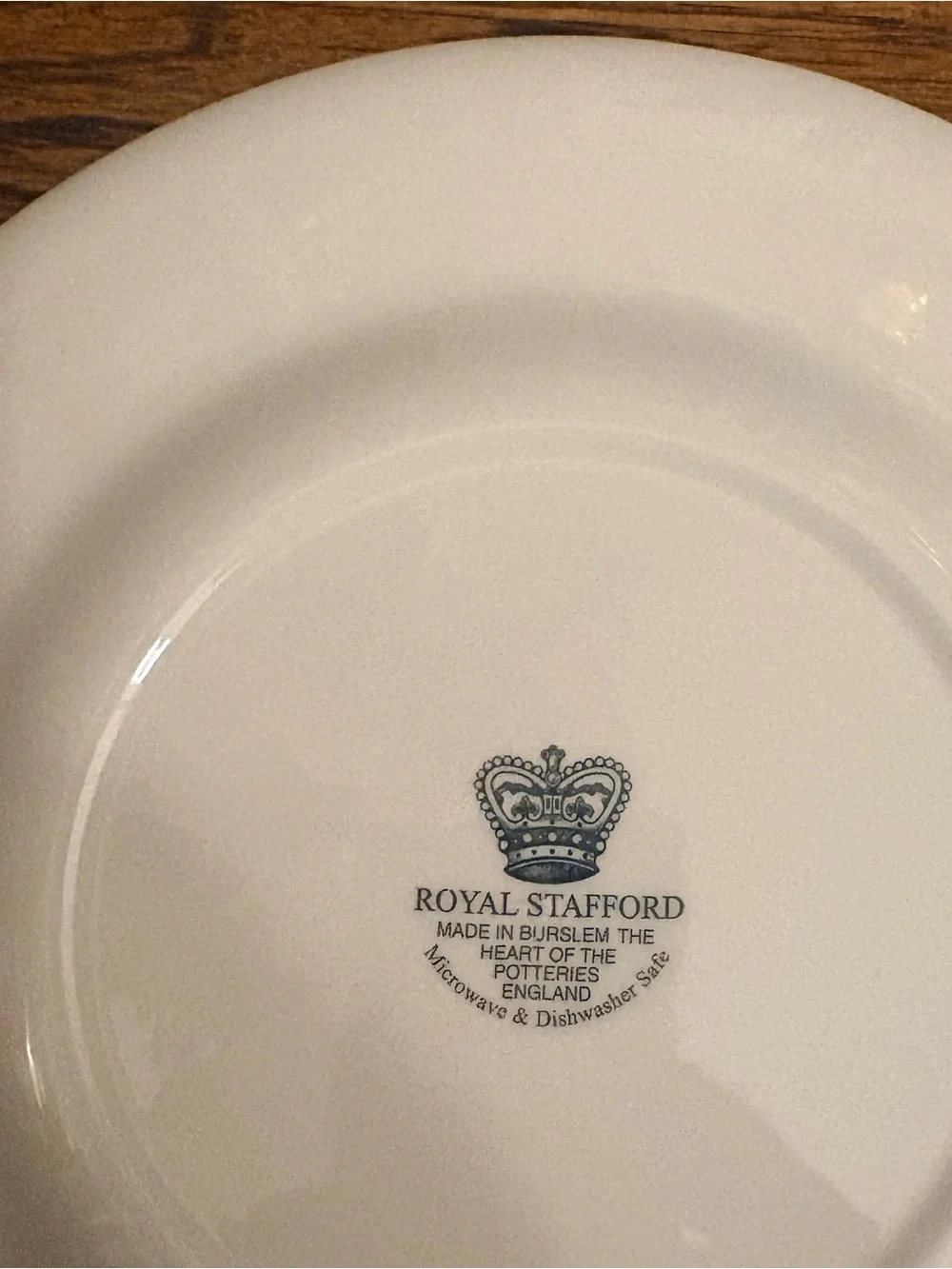 Halloween - Royal Stafford Skull with Crown Plates set of 4